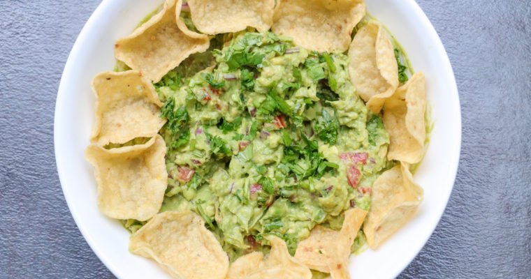 How to make fresh homemade Mexican Authentic Guacamole