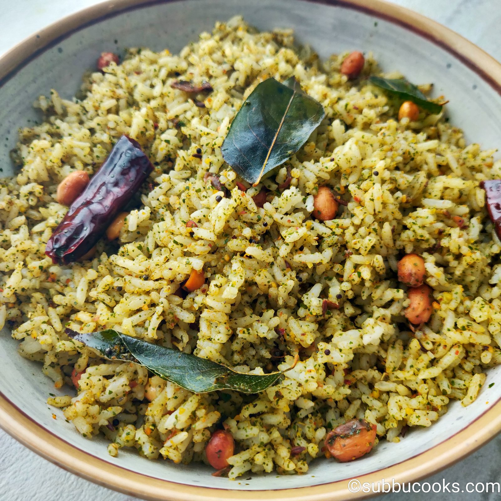 Curry leaves rice | Karivepaku rice | Karuveppilai sadam
