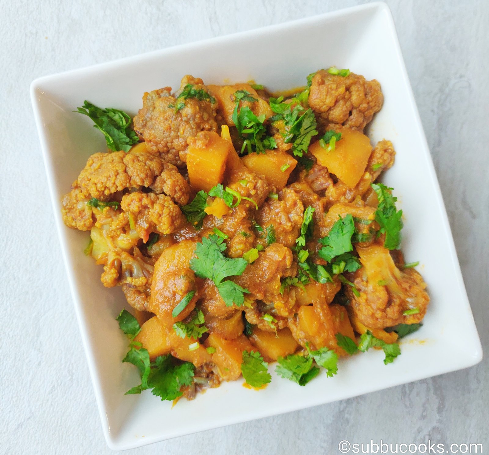 Instant Pot Potato Cauliflower curry | Aloo gobhi