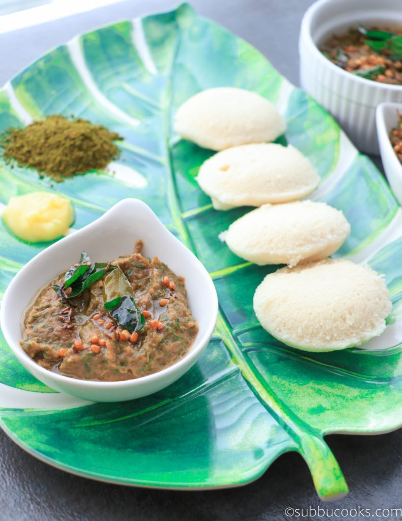 Curry leaves Chutney | Karivepaku Pachadi side dish for Idli, Dosa and Upma