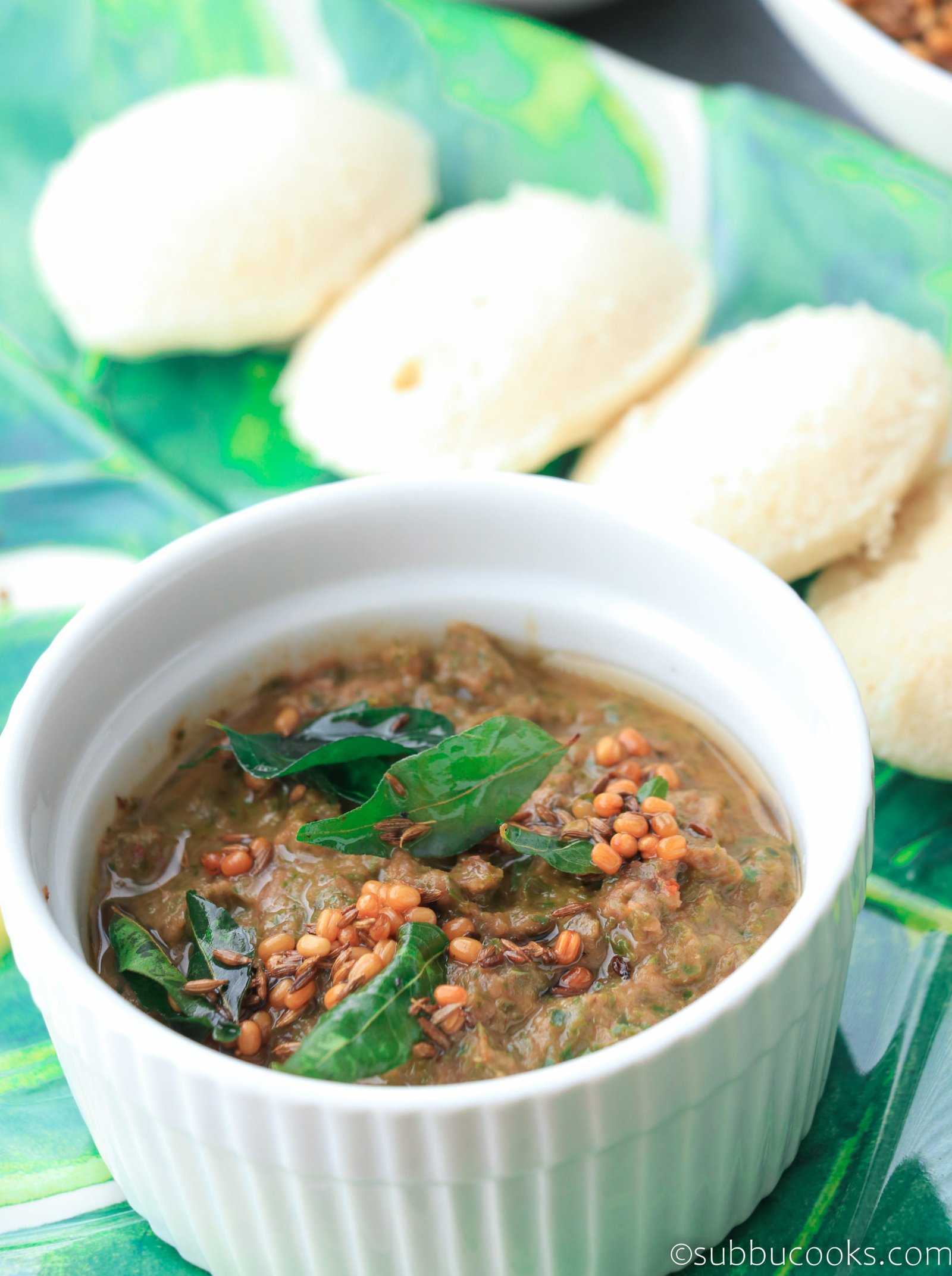 Curry leaves Chutney | Karivepaku Pachadi side dish for Idli, Dosa and Upma