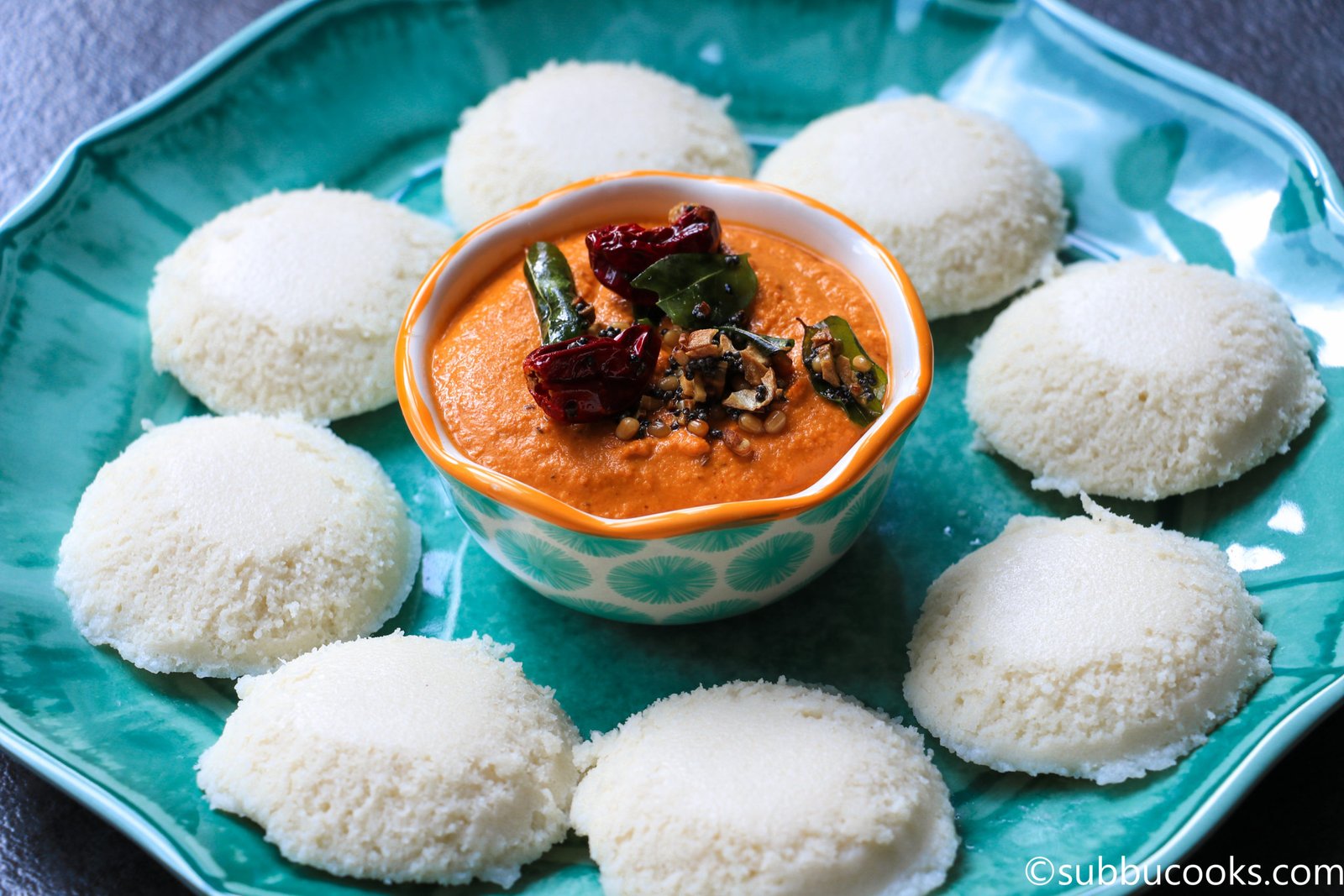 Red coconut chutney recipe | Easy Spicy coconut chutney side dish for idli dosa upma