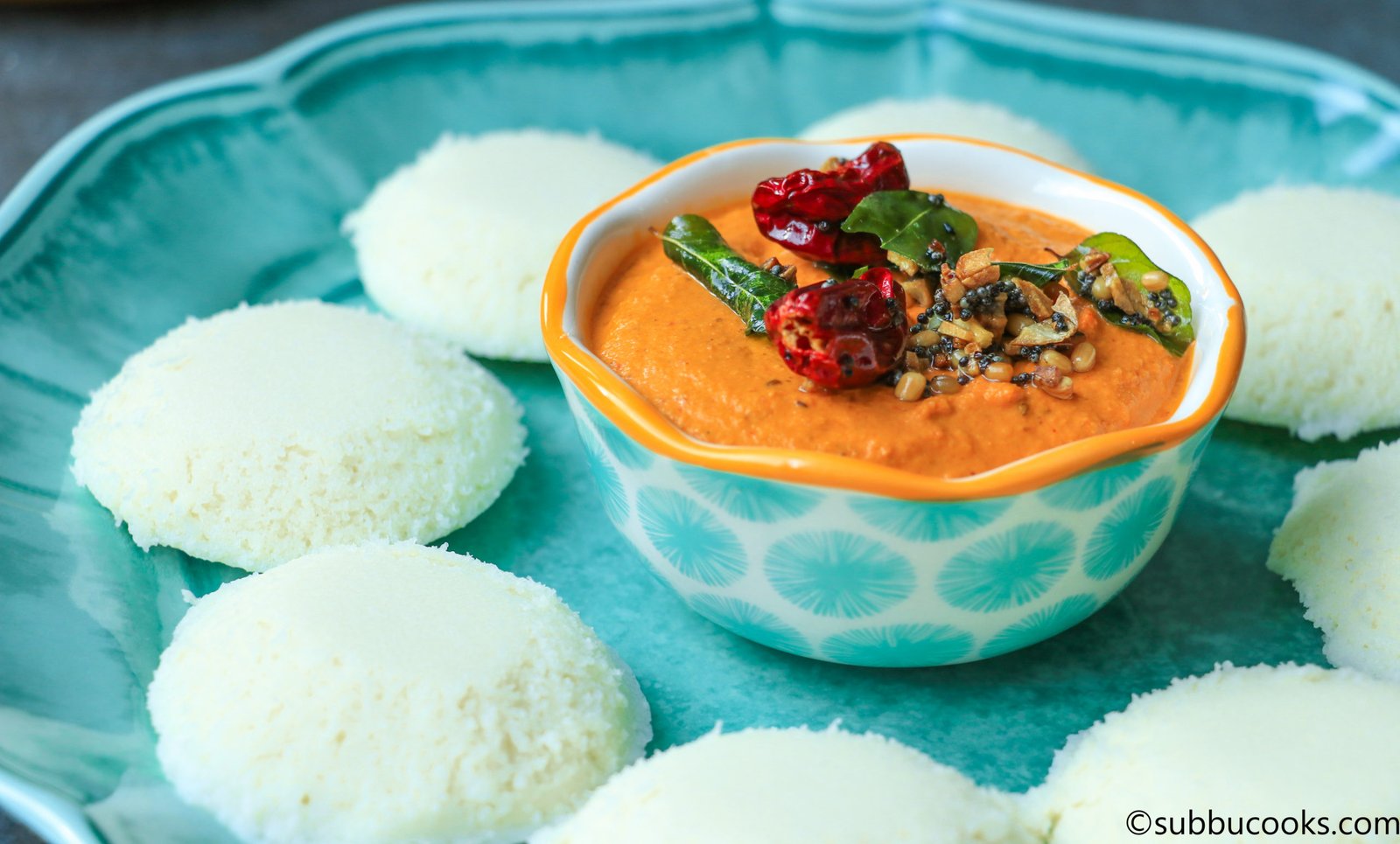 Red coconut chutney recipe | Easy Spicy coconut chutney side dish for idli dosa upma