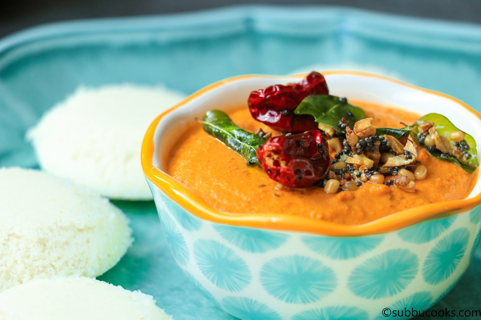 Red coconut chutney recipe | Easy Spicy coconut chutney side dish for idli dosa upma