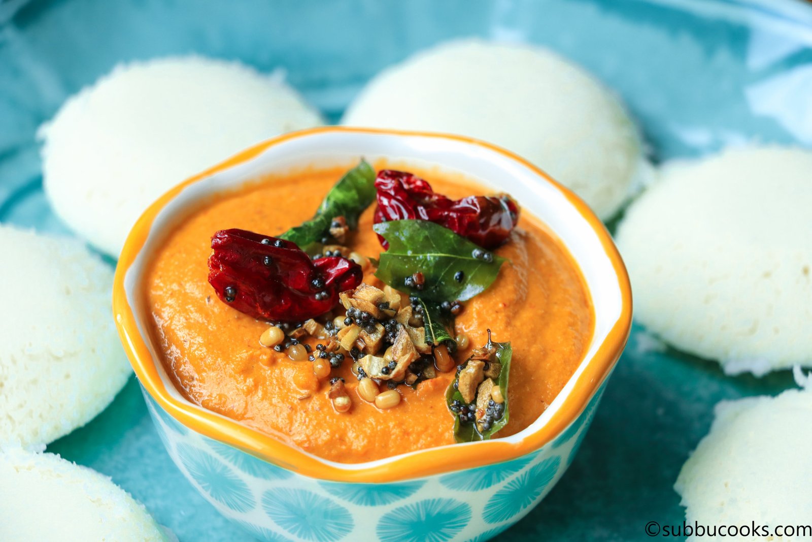 Red coconut chutney recipe | Easy Spicy coconut chutney side dish for idli dosa upma